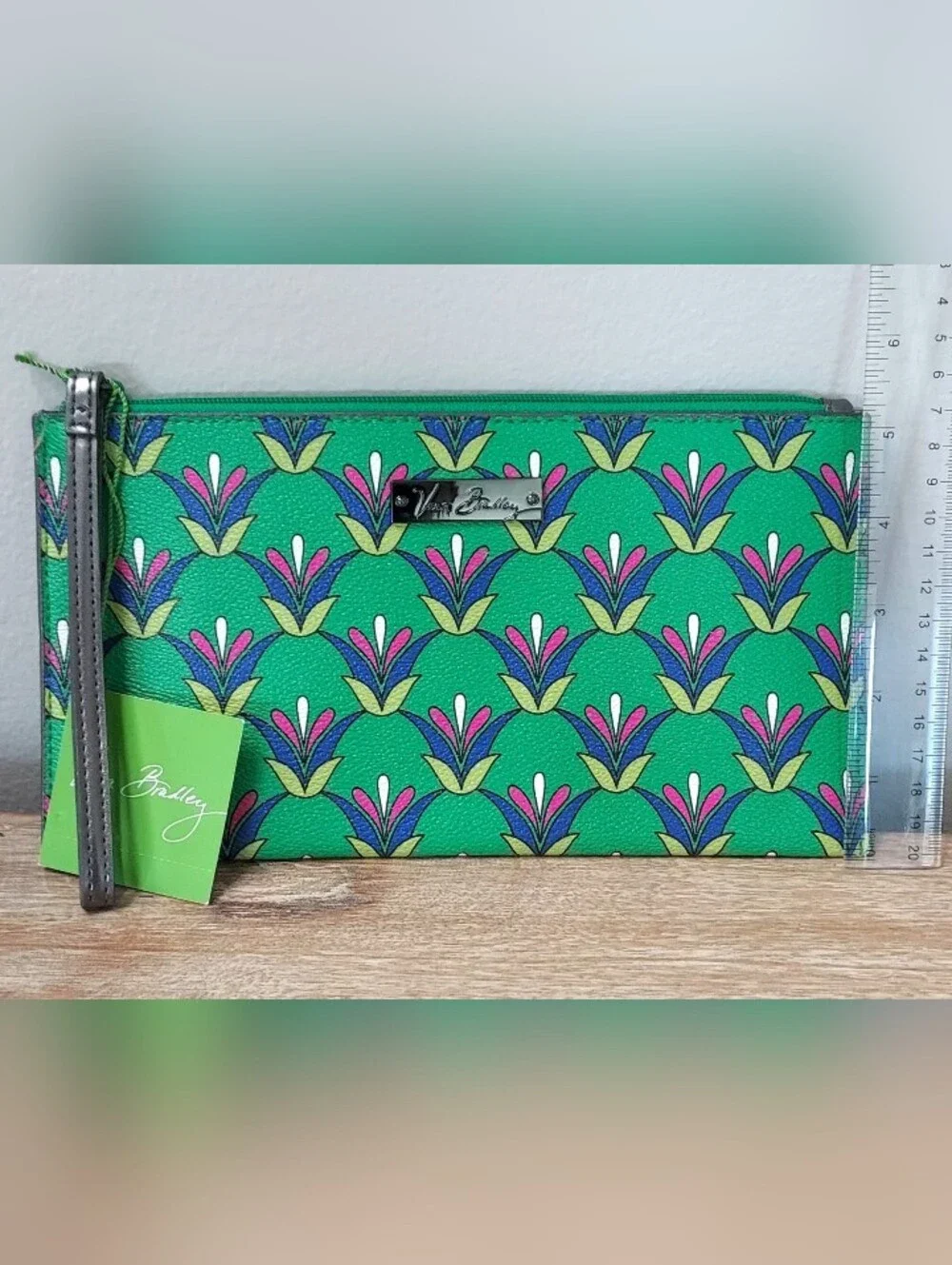 Vintage Vera Bradley Slim Zip Wristlet Emerald Diamonds MSRP $44.00 NWT